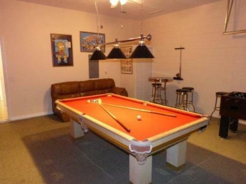 Contemporary 6 Bedroom 4 Bath Villa In Glenbrook Resort