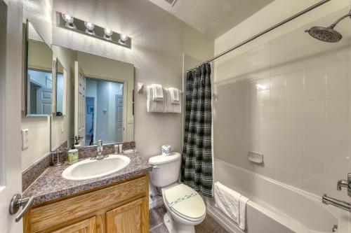 Oakwater Resort 7504