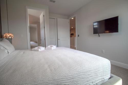 Encore Resort 8 Bedroom Vacation Home With Pool (2104)