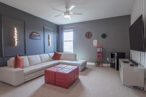 Encore Resort 8 Bedroom Vacation Home With Pool (2104)