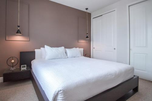 Encore Resort 8 Bedroom Vacation Home With Pool (2104)