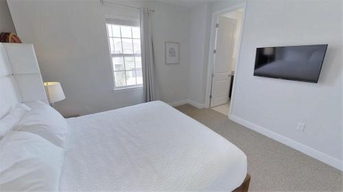 Encore Resort 8 Bedroom Vacation Home With Pool (2104)