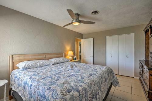 Home With Furnished Lanai - 1 Block To Ormond Beach!