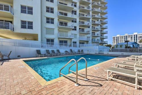 Apartamento Oceanfront Retreat With Pool Steps From Ormond Beach!