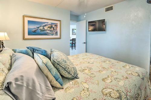 Apartamento Coastal Condo With Patio Swim, Golf And Explore!
