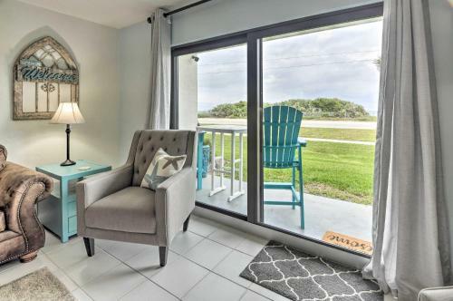 Apartamento Coastal Condo With Patio Swim, Golf And Explore!