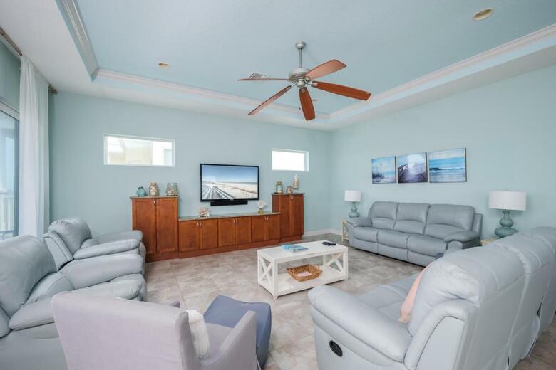 Sea Gem, 8 Bedrooms, Sleeps 16, Cinnamon Beach , Private Pool, Elevator