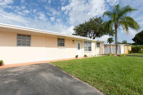 Palm Beach Gardens Lovely Guest House