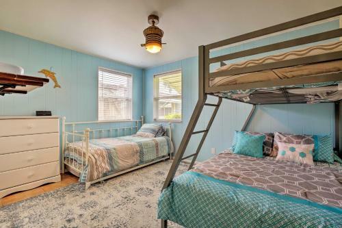 Ormond Beach Bungalow With Patio And Sun Room!