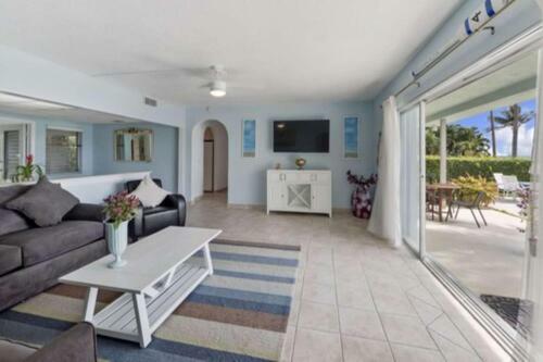 Portside10 - 2 Bedroom 206 Inlet Way