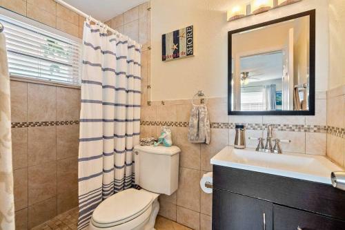 Private Heated Pool Villa - Near Beaches - Rapids Waterpark