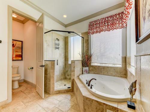 Dancing Dolphin, 6 Bedrooms, Sleeps 14, Cinnamon Beach, Private Pool