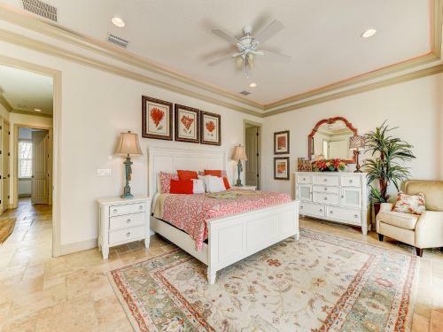 Dancing Dolphin, 6 Bedrooms, Sleeps 14, Cinnamon Beach, Private Pool
