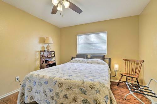 Pet-friendly Escape With Hot Tub 1 Mi To Beach