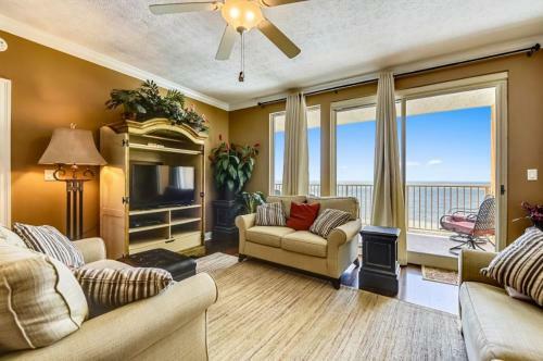 Treasure Island 2202