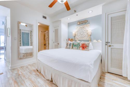 Carillon Beach Inn
