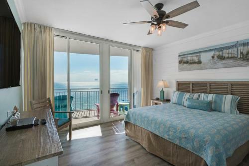 1901 - 3 Bedroom 3 Bath. Fully Renovated! Free Beach Chairs!