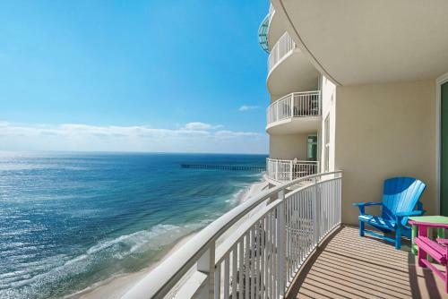1901 - 3 Bedroom 3 Bath. Fully Renovated! Free Beach Chairs!