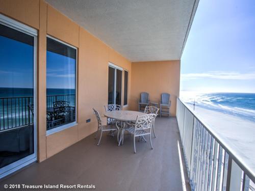 Treasure Island 0404