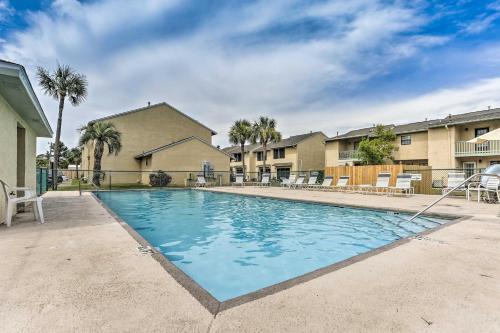 Resort Townhome W/patio - 0.3 Miles To Beach!