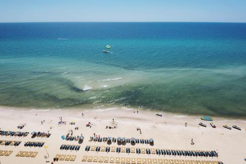 Apartamento New Listing! Gulf-front Condo With Epic Views, Pools Condo