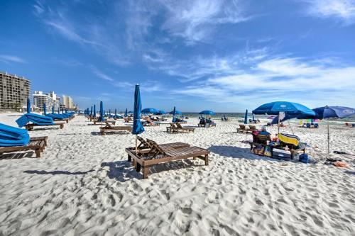 Apartamento Beachfront Condo With Pool Access And Views!