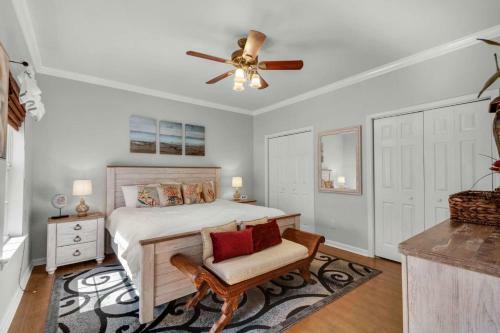 Tickled Turtle Beach House (3/2)