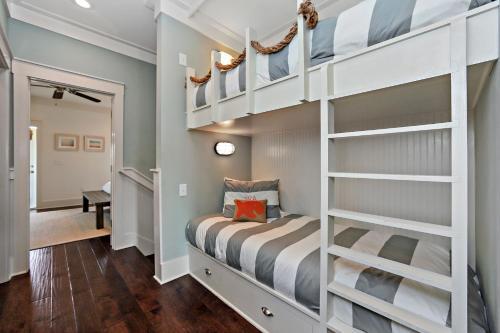 Villa Seas The Day At Seacrest - 1228999