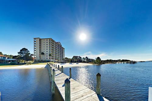 Apartamento Stunning All-suite Getaway With Pool, Private Beach Condo
