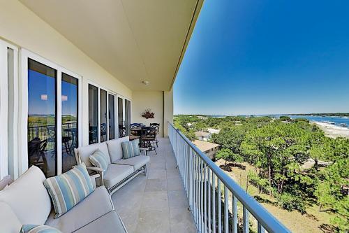 Apartamento Stunning All-suite Getaway With Pool, Private Beach Condo