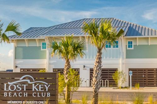 Sean's Beach House - Lost Key Beach & Golf Resort