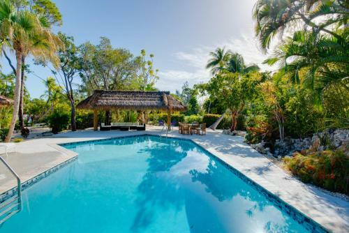 Pelico Palms - Sunset Cottage