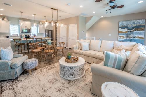 Anchors Up - Lost Key Golf & Beach Club