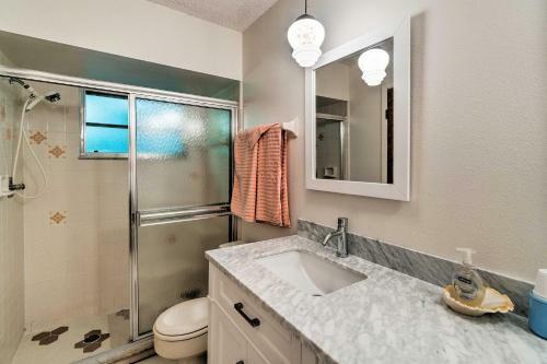 Port Charlotte Home With Screened Pool And Patio!