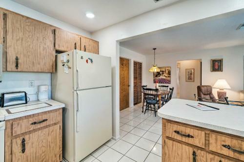 Port Charlotte Home With Screened Pool And Patio!