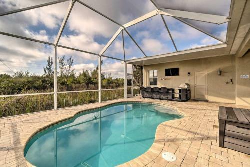 Port Charlotte Canalfront Home With Pool And Dry Bar!
