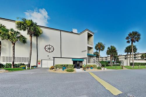 Apartamento Modernized Oceanfront Beach Condo Condo