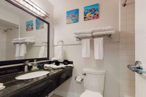 Apartamento Sea Breeze, Studio 510, Beach Steps Away!+pool+wifi