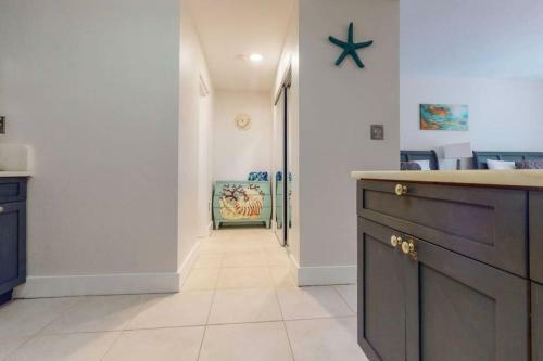 Apartamento Sea Breeze, Studio 510, Beach Steps Away!+pool+wifi