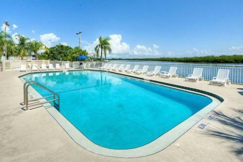 Apartamento Sea Breeze, Studio 510, Beach Steps Away!+pool+wifi