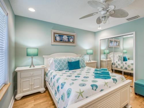 Sanctuary At The Beach With Ocean-view Balconies Home