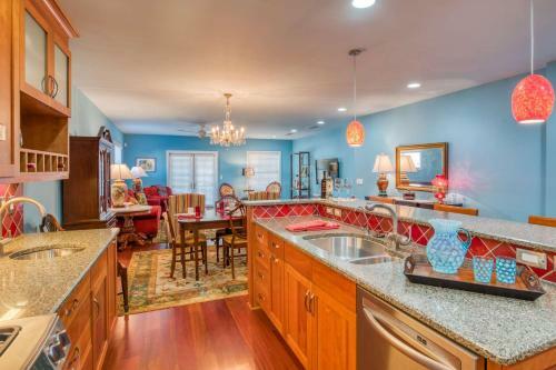 St. George Street Apartment