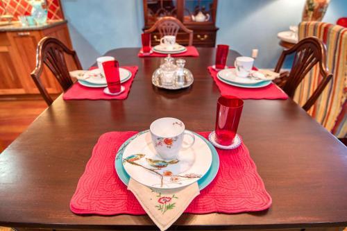 St. George Street Apartment