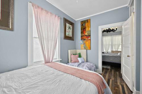 Apartamento Casa Bella- Chic, Retro Apt- Steps To Historic District!