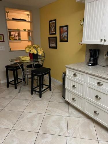 Apartamento Hibiscus B302 Condo