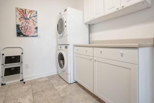Oceans 360, Atlantic Ocean And Intercoastal Views, 3 Story Decks!