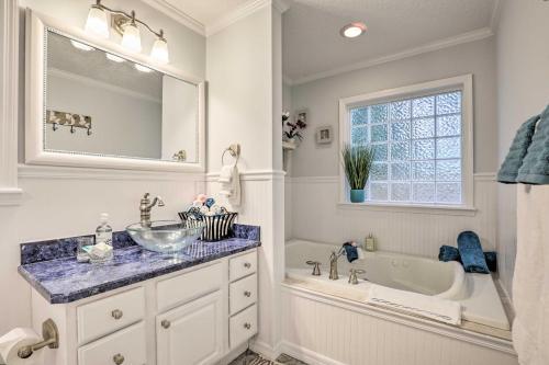 St Augustine Home With Hot Tub, 6 Mi To Beaches