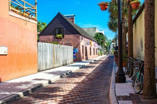 Sandpiper Place