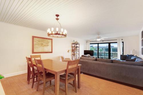 Ocean House 308: Terrace By The Sea