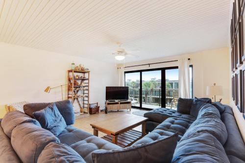 Ocean House 308: Terrace By The Sea